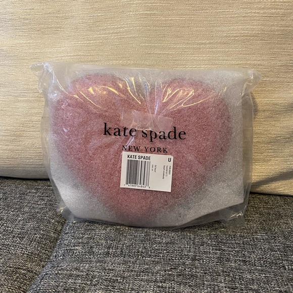 Kate Spade 3D Heart Shape Crossbody - Picture 8 of 12